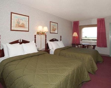 Erick Premier Inn And Suites الغرفة الصورة