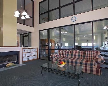 Erick Premier Inn And Suites المظهر الداخلي الصورة